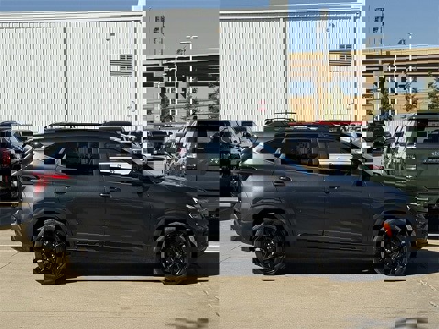 Used 2024 Kia Seltos X-Line image 3