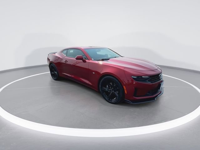 Used 2021 Chevrolet Camaro LT w/ Technology Package image 2