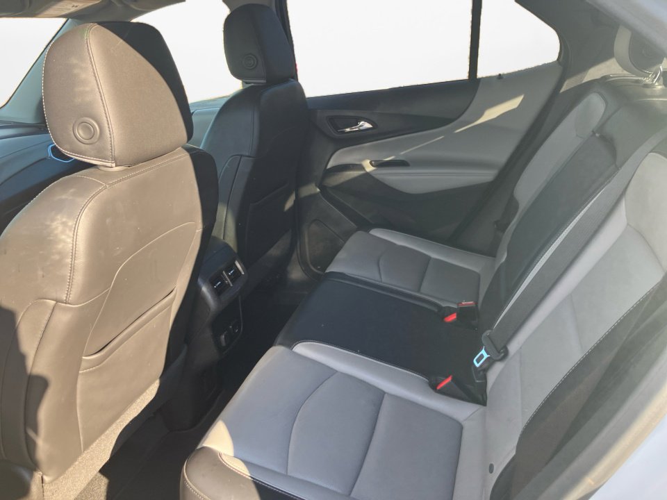 Used 2018 Chevrolet Equinox Premier image 16
