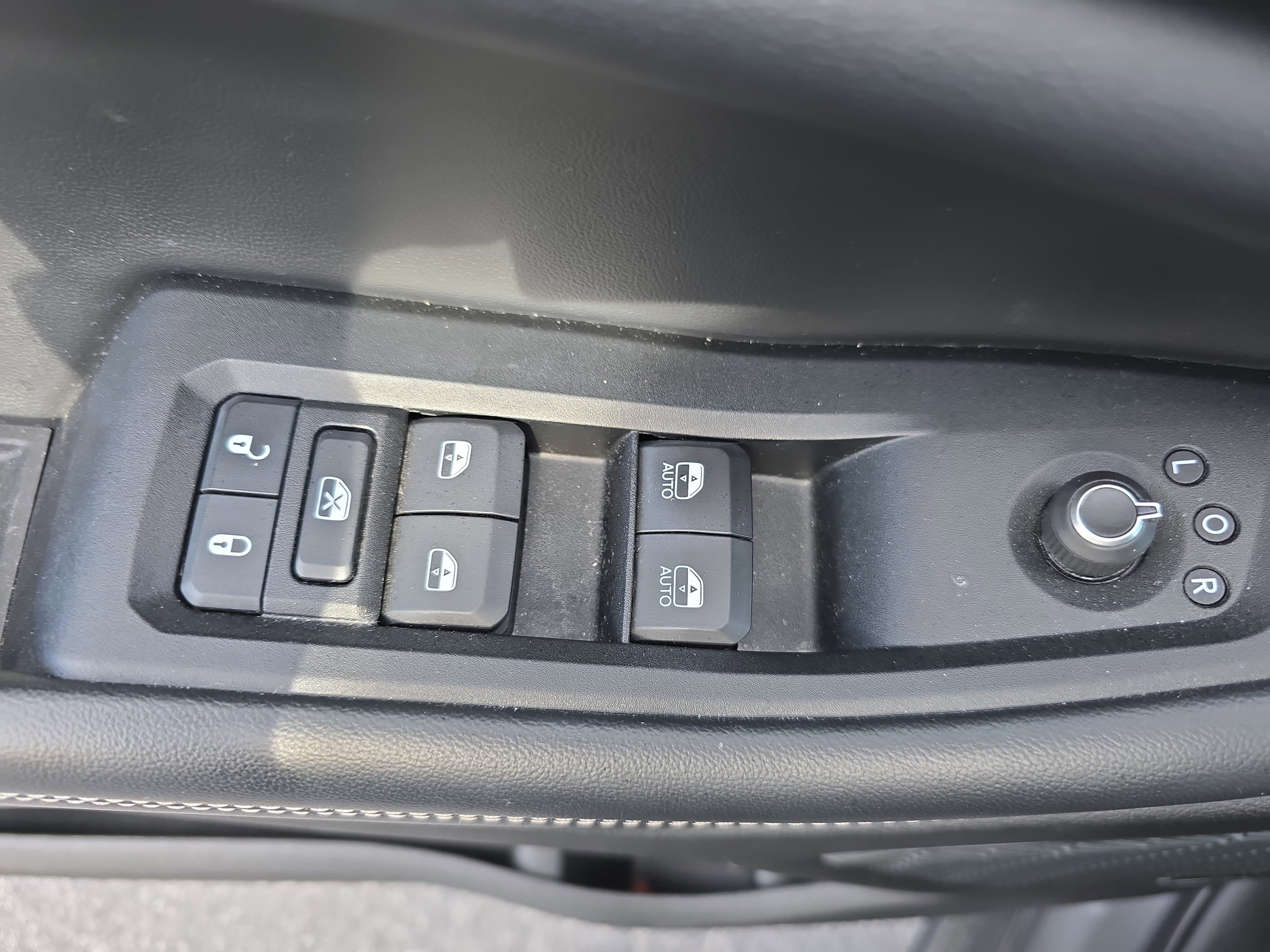 Used 2022 Jeep Grand Cherokee L Limited image 27