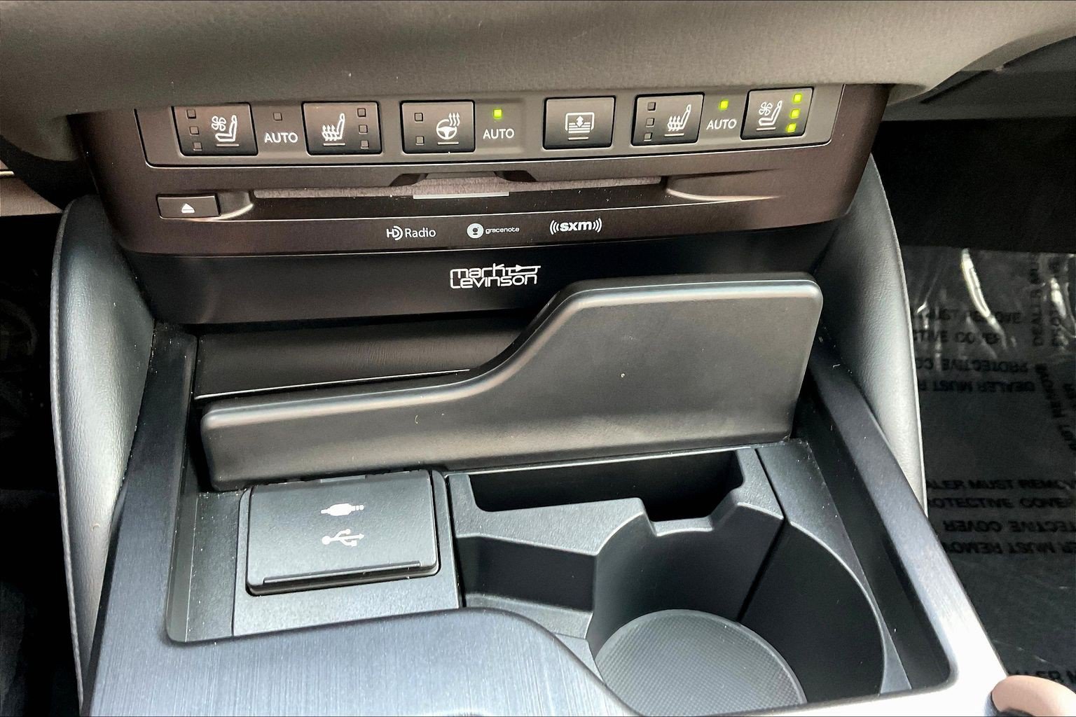 Used 2022 Lexus ES 300h w/ Accessory Package FWD image 15