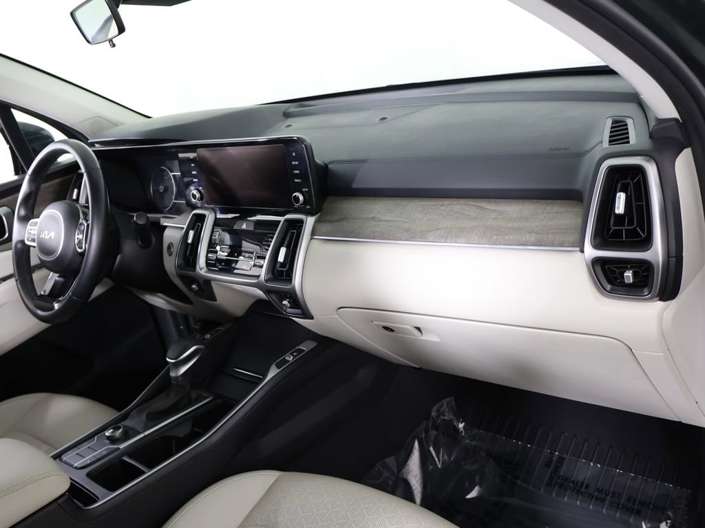 Used 2023 Kia Sorento S w/ Panoramic Sunroof Package AWD/4WD image 30