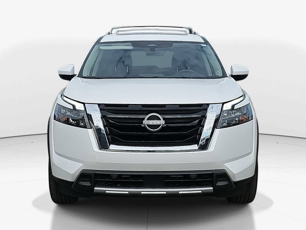 Used 2025 Nissan Pathfinder SL w/ SL Premium Package image 11