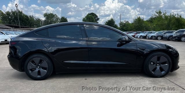 Used 2022 Tesla Model 3 Long Range AWD/4WD image 5
