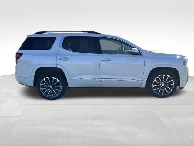 Used 2020 GMC Acadia Denali w/ Technology Package AWD/4WD image 6