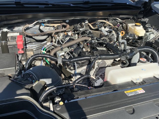 Used 2025 Toyota Tacoma SR5 AWD/4WD image 16