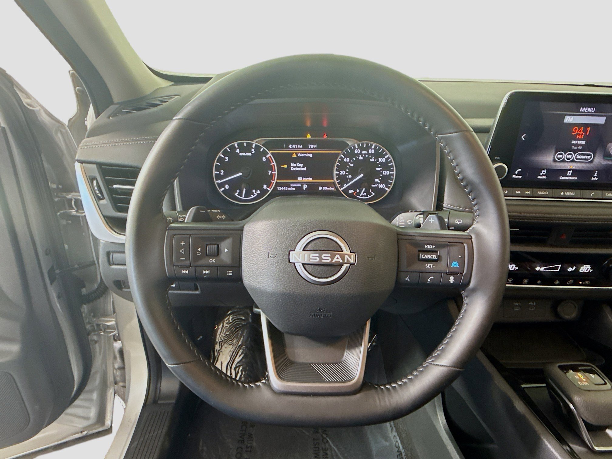 Used 2025 Nissan Rogue SV image 13