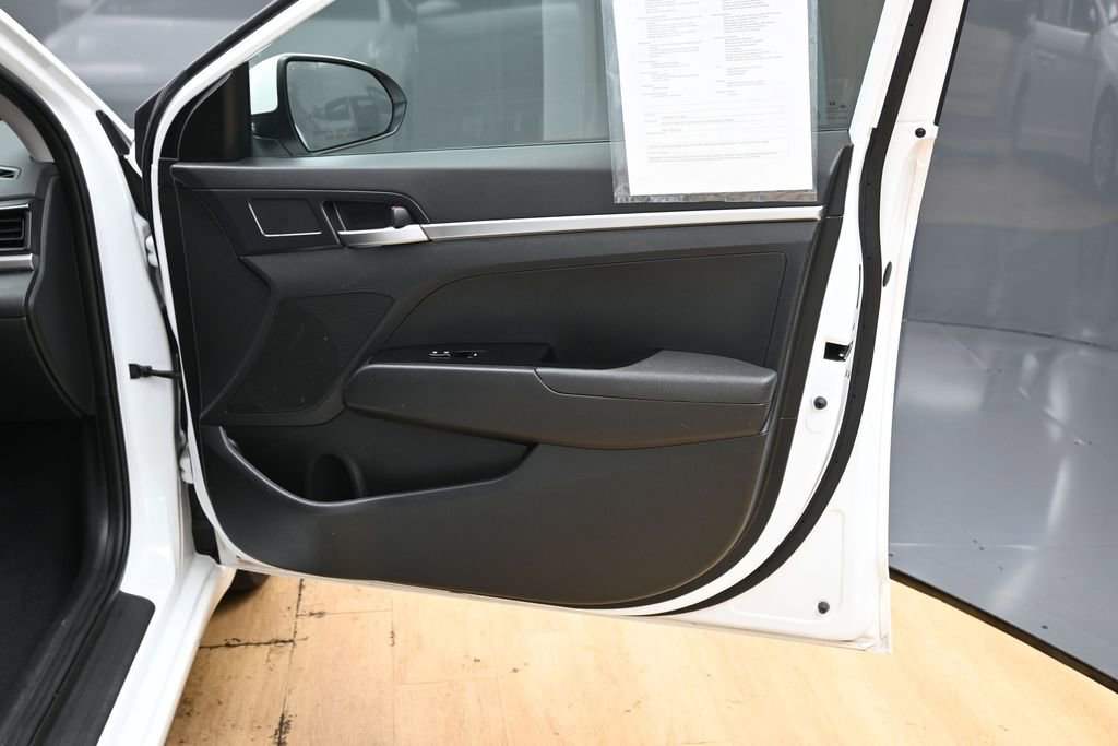 Used 2020 Hyundai Elantra SE w/ Cargo Package (C1) FWD image 38