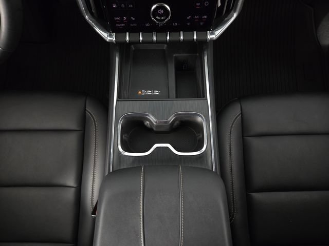 Used 2024 GMC Acadia Elevation FWD image 25