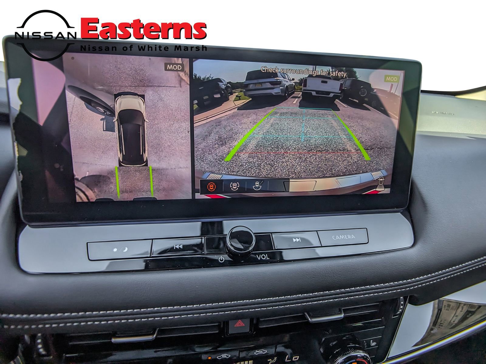 New 2025 Nissan Rogue SL w/ Tech Package image 26