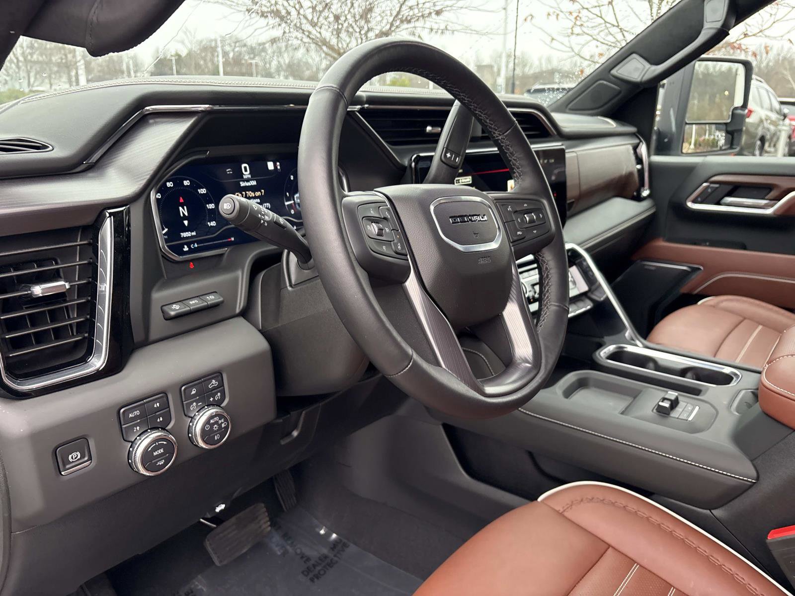 Certified 2025 GMC Sierra 2500 Denali Ultimate image 19