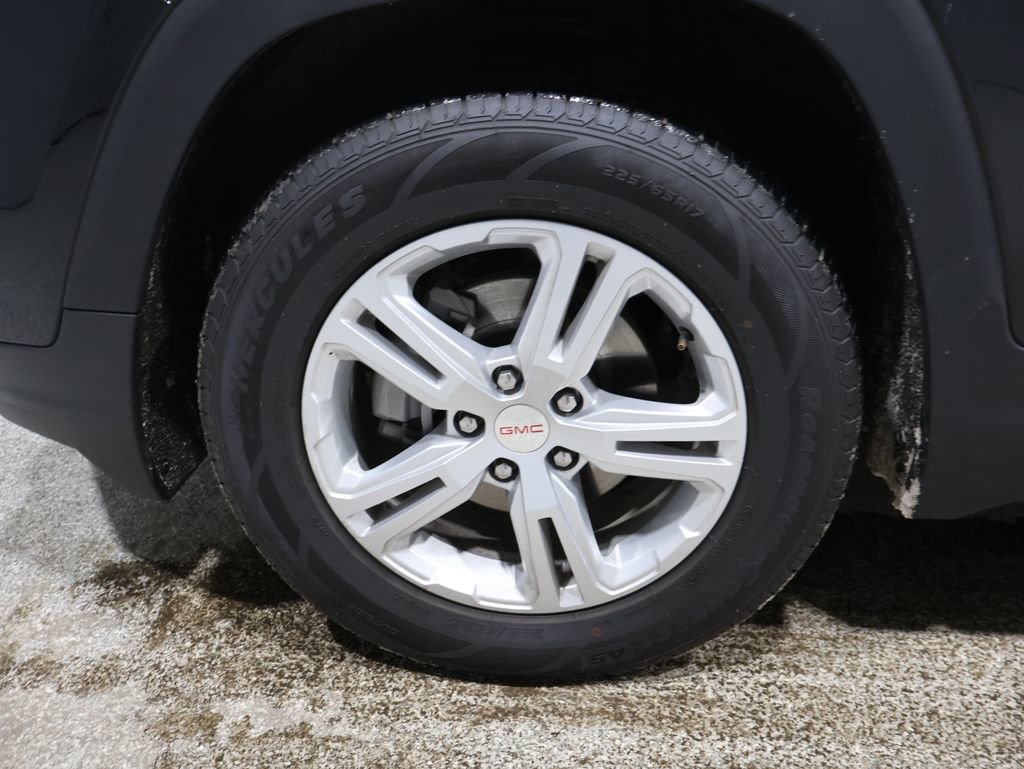 Used 2024 GMC Terrain SLE image 9