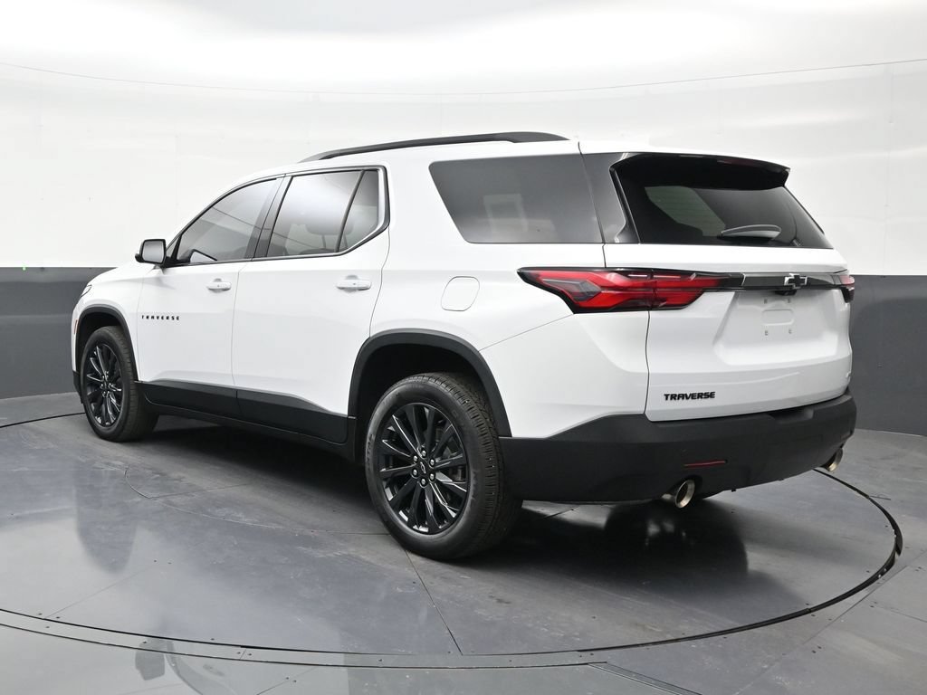 Used 2022 Chevrolet Traverse RS FWD image 3