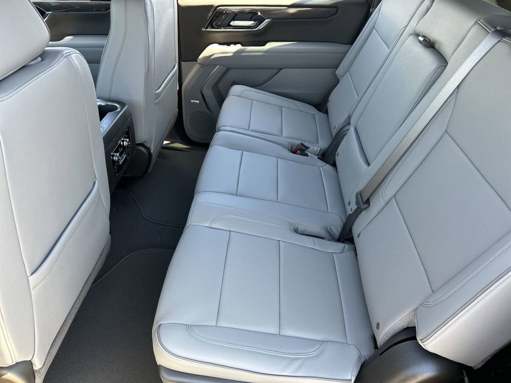 New 2026 GMC Yukon XL Elevation image 25