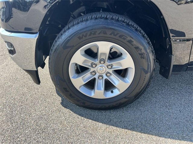 Used 2024 RAM 1500 Laramie image 30