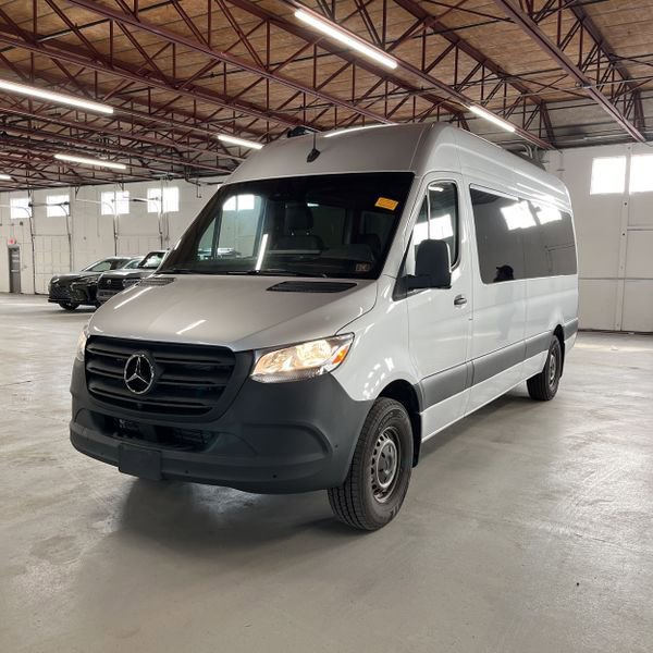 Used 2024 Mercedes-Benz Sprinter 2500 image 1