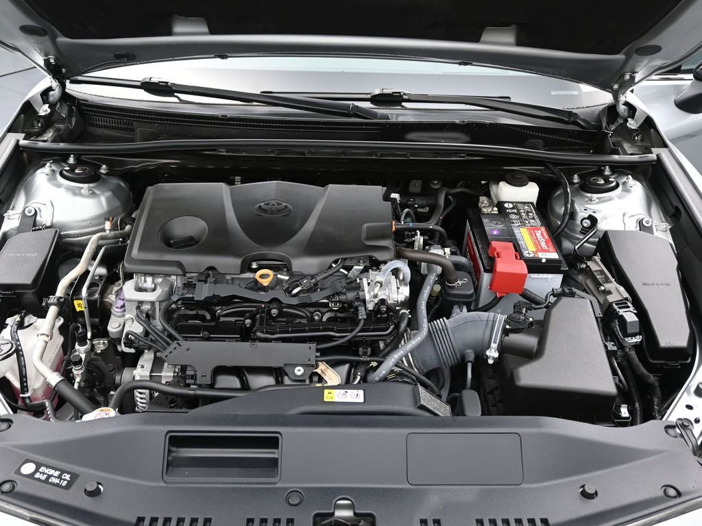 Used 2022 Toyota Camry XLE w/ Navigation Package FWD image 12