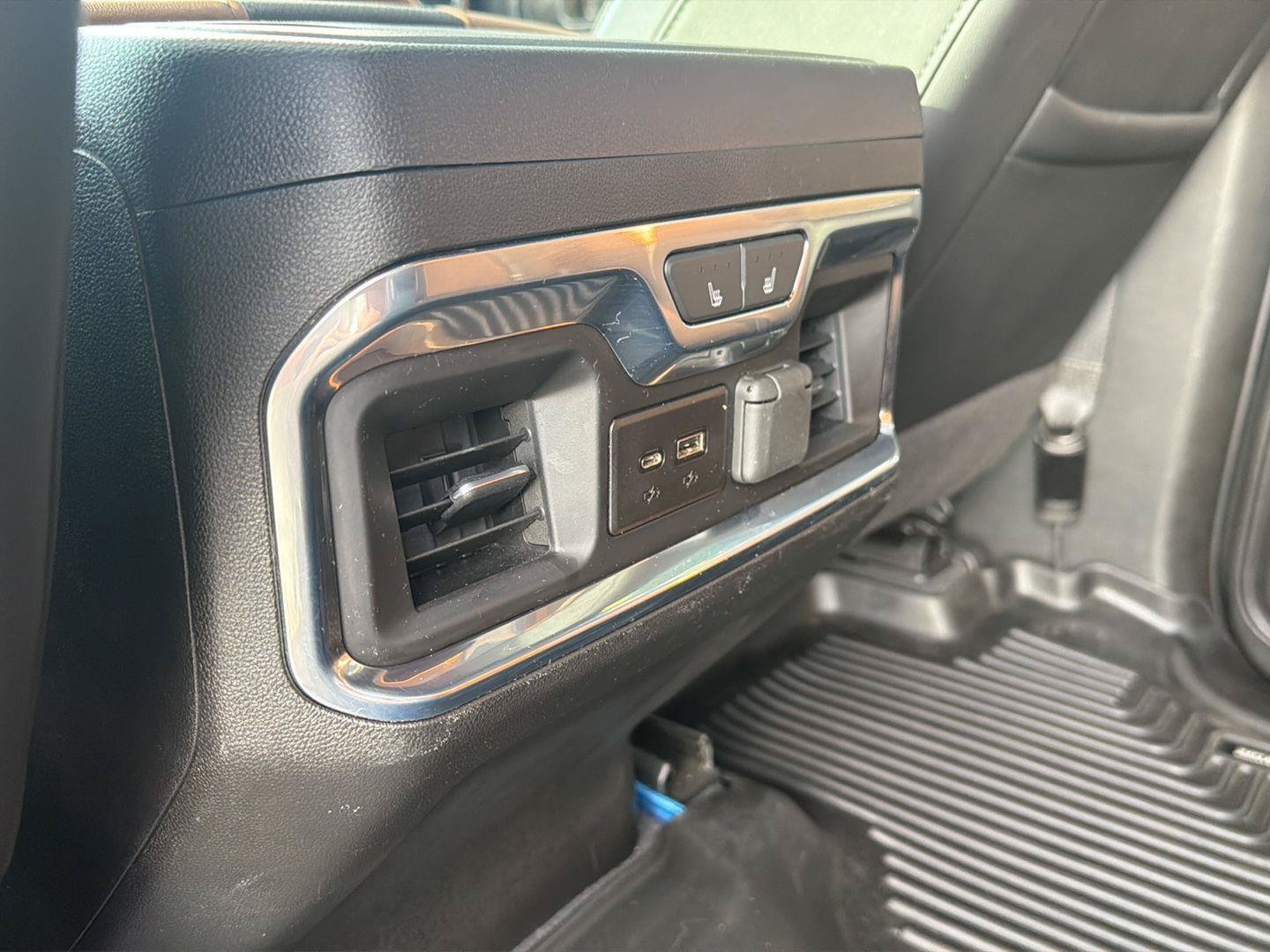Used 2022 Chevrolet Silverado 2500 High Country AWD/4WD image 12