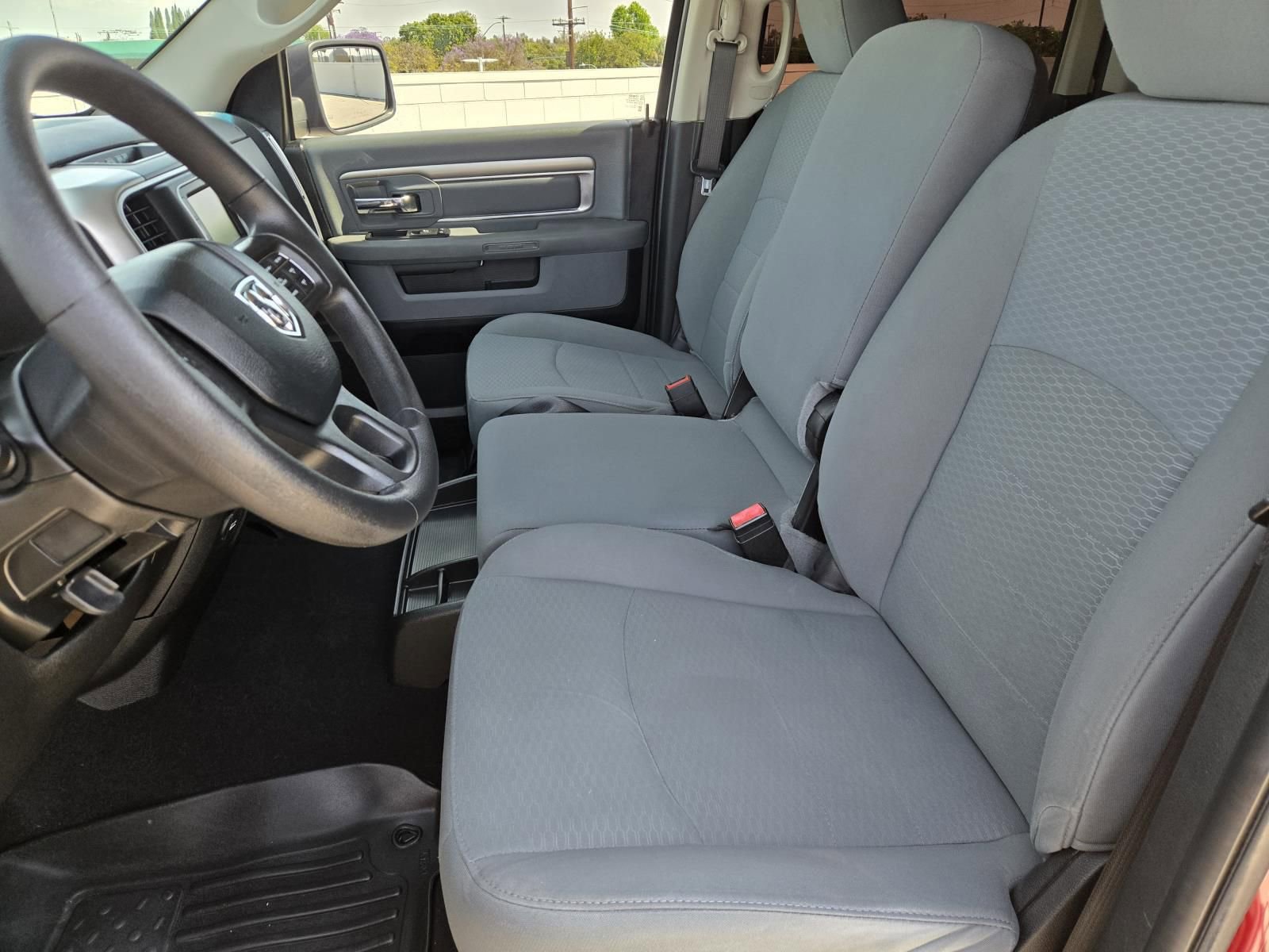 Used 2020 RAM 1500 Classic SLT image 21