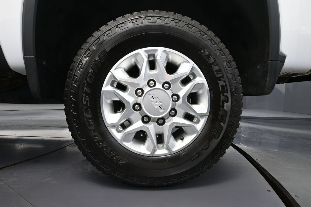Used 2024 Chevrolet Silverado 2500 LTZ AWD/4WD image 10
