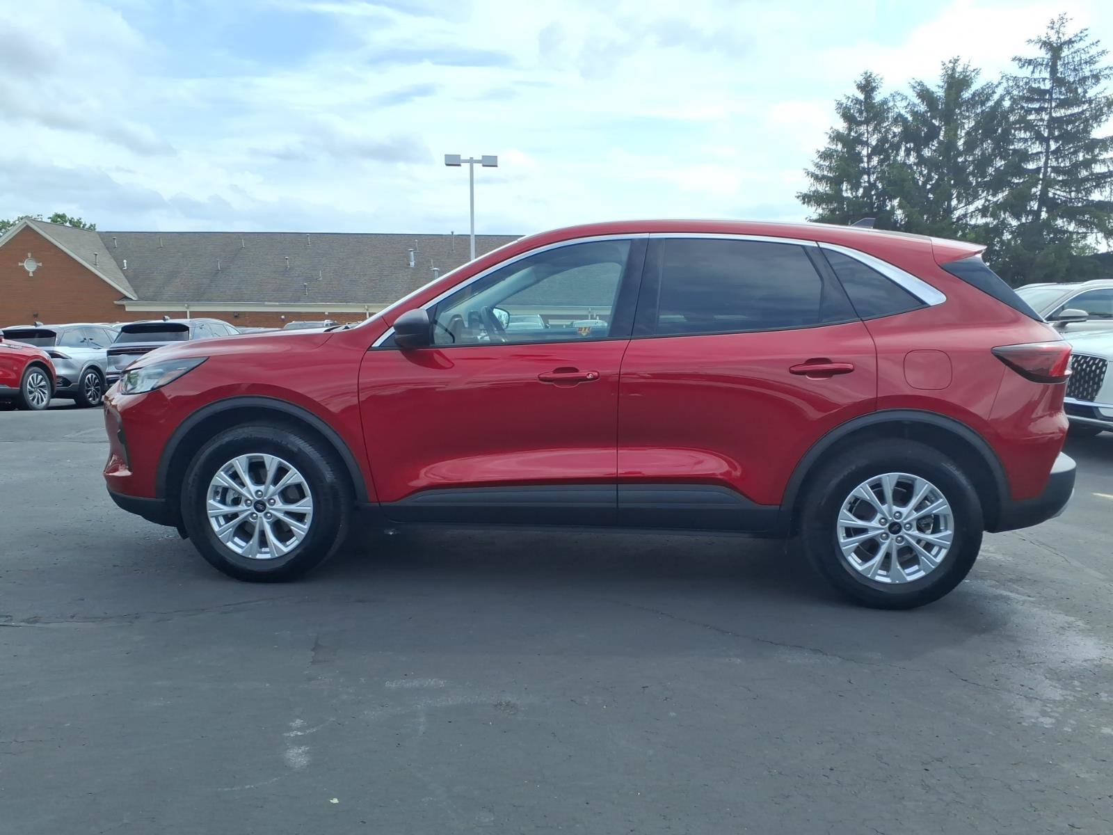 Used 2023 Ford Escape Active AWD/4WD image 4