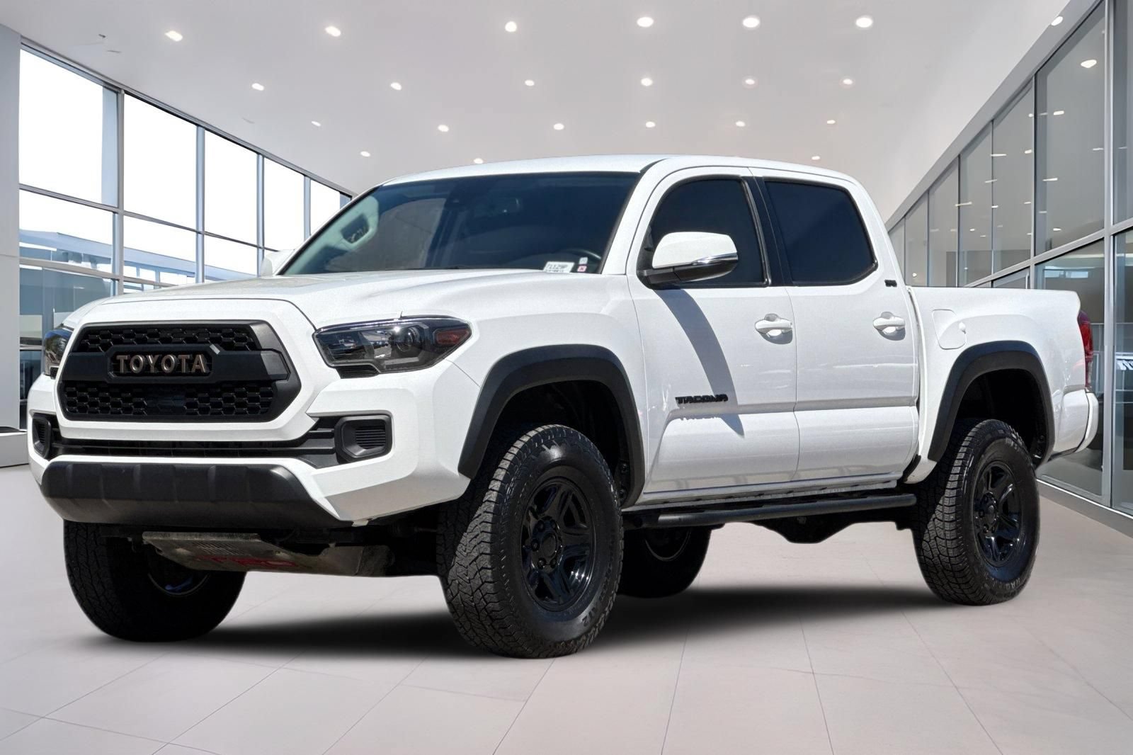Used 2023 Toyota Tacoma 4x4 Double Cab w/ Trail Edition image 8
