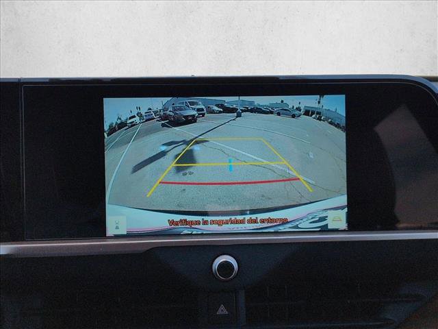 Used 2025 Toyota Crown Signia image 14