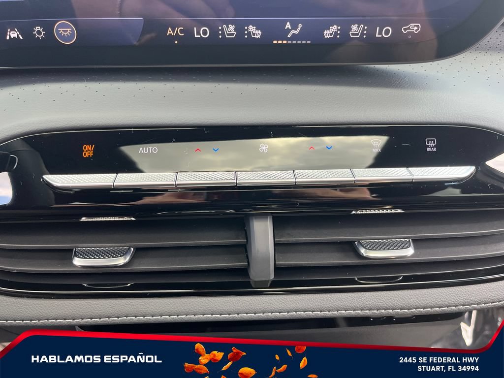 New 2026 Buick Enclave Avenir w/ Super Cruise Package FWD image 24