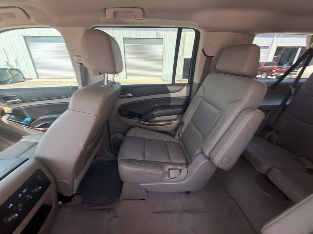 Used 2020 Chevrolet Suburban Premier w/ RST 6.2L Performance Edition AWD/4WD image 37