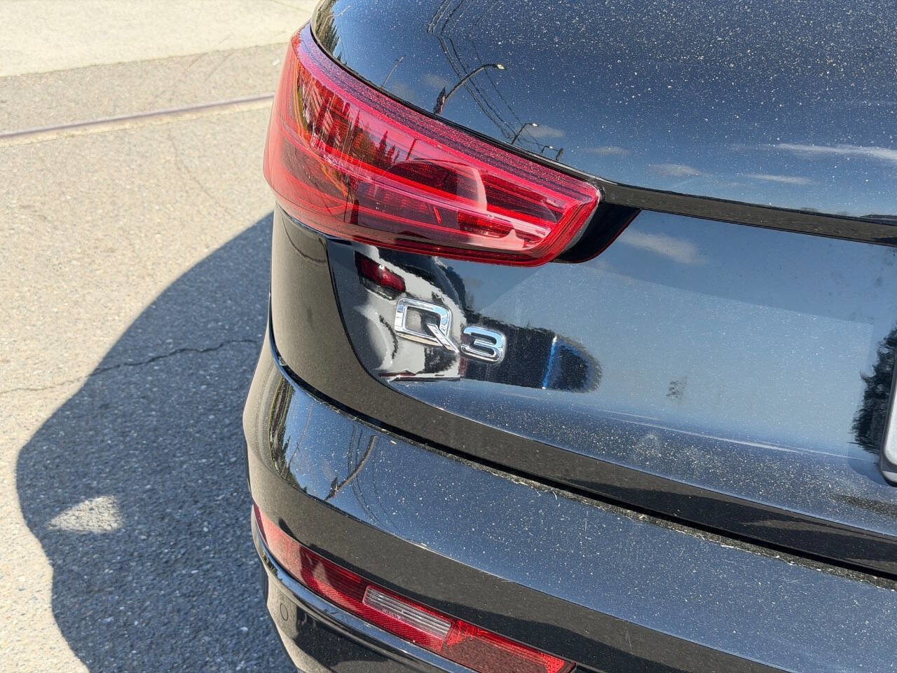 Used 2018 Audi Q3 2.0T Premium Plus w/ Premium Plus Package AWD/4WD image 6