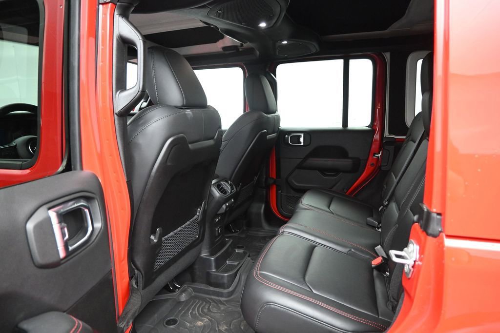 Used 2025 Jeep Wrangler Unlimited Rubicon AWD/4WD image 28