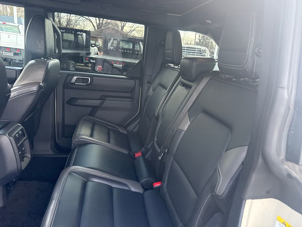 Used 2025 Ford Bronco Outer Banks image 14