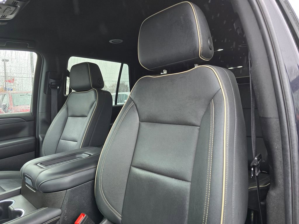 Used 2024 GMC Yukon SLT image 25