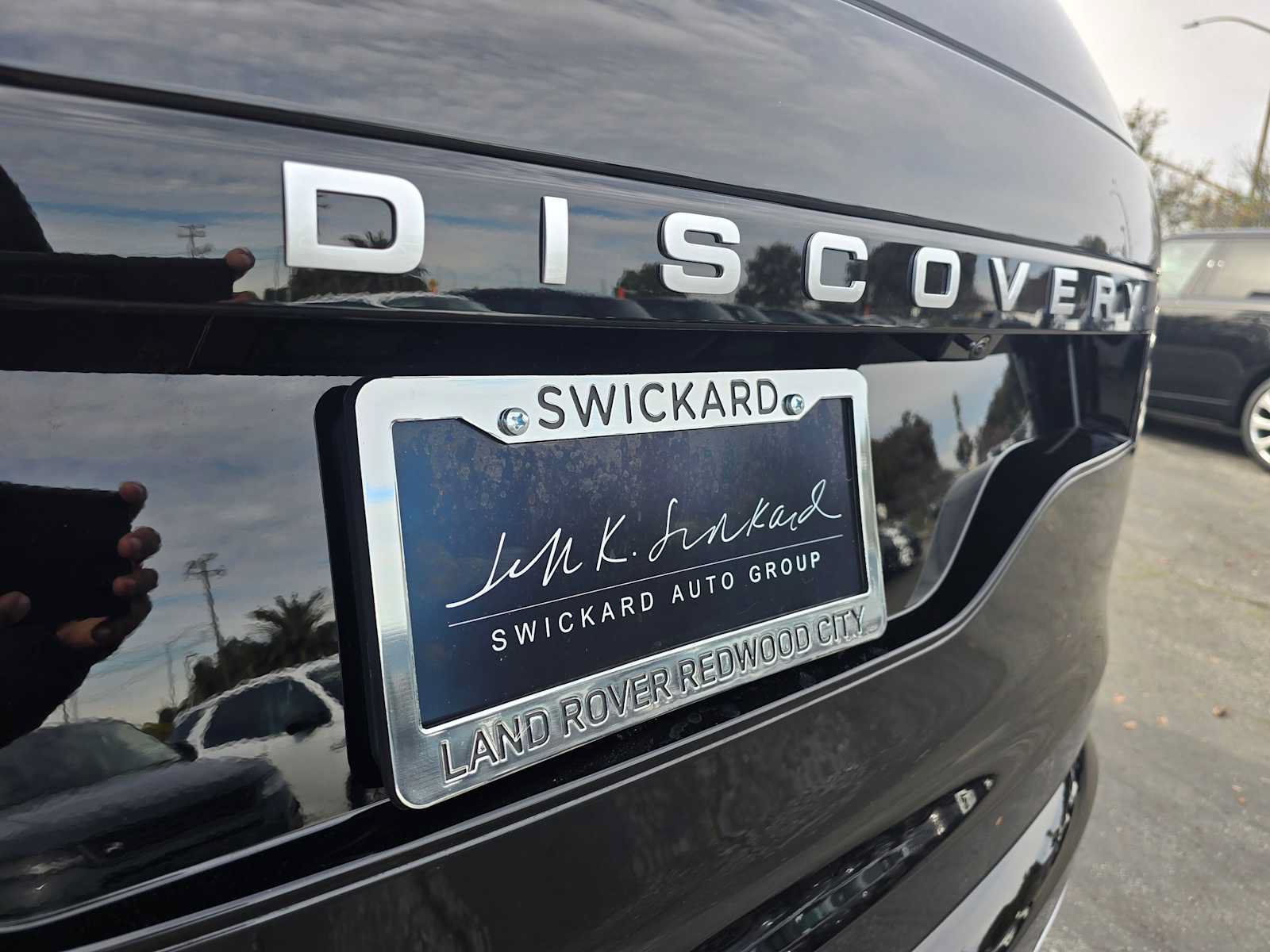 New 2026 Land Rover Discovery Limited Edition AWD/4WD image 16