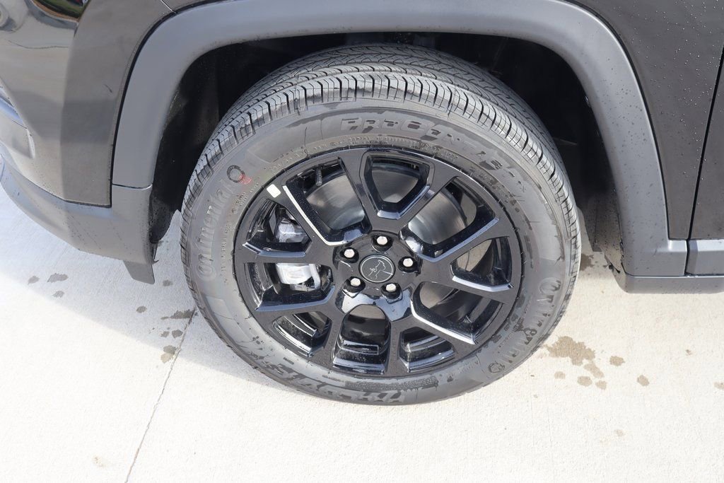 New 2026 Jeep Compass Latitude AWD/4WD image 17