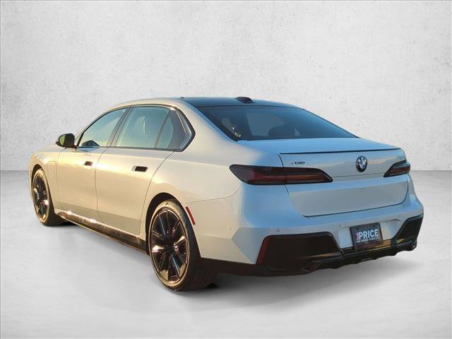 Certified 2025 BMW 750e xDrive w/ Premium Package AWD/4WD image 8