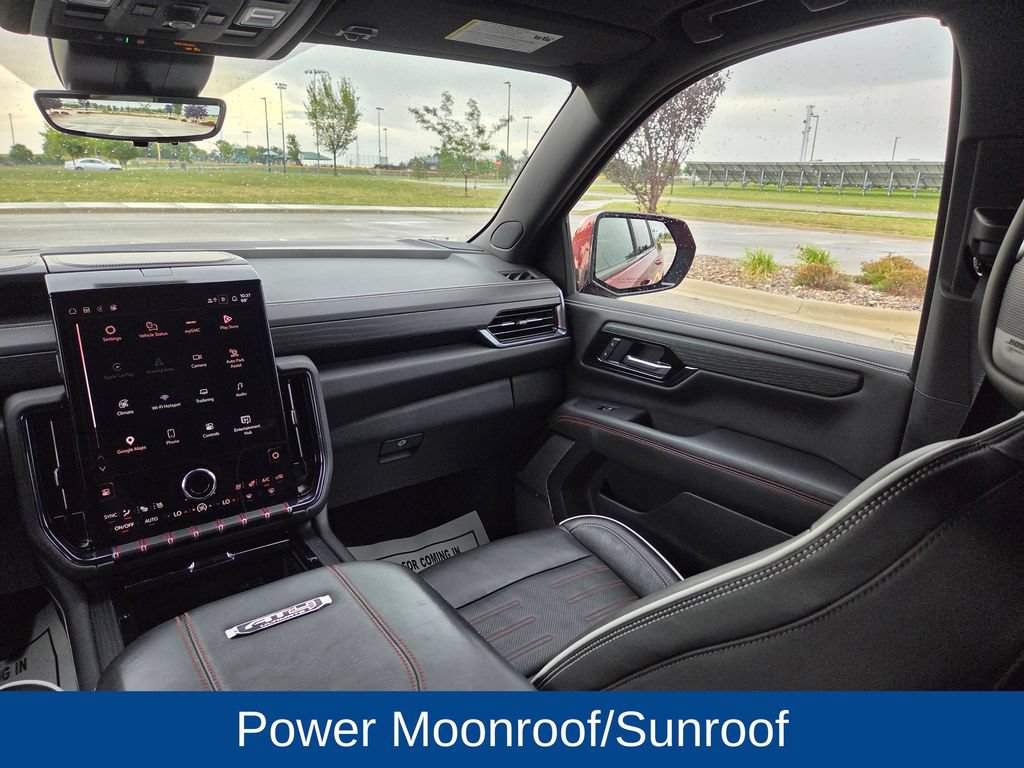 Used 2025 GMC Yukon XL AT4 Ultimate AWD/4WD image 15