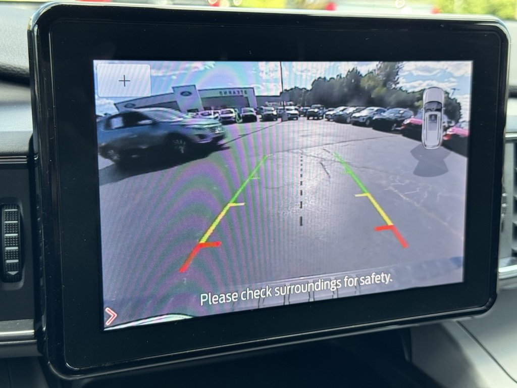 Used 2023 Ford Explorer XLT w/ Equipment Group 202A image 10