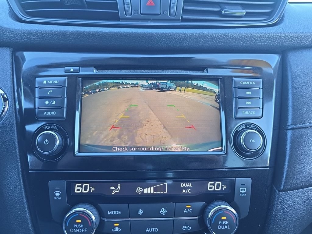 Used 2020 Nissan Rogue SV AWD/4WD image 32