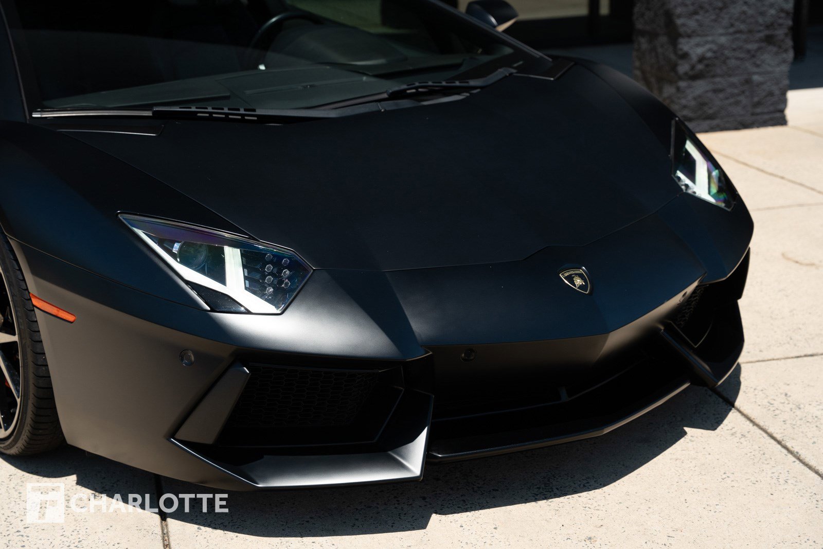 Used 2014 Lamborghini Aventador LP 700-4 AWD/4WD image 2