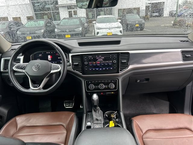 Used 2022 Volkswagen Atlas SEL Premium image 14
