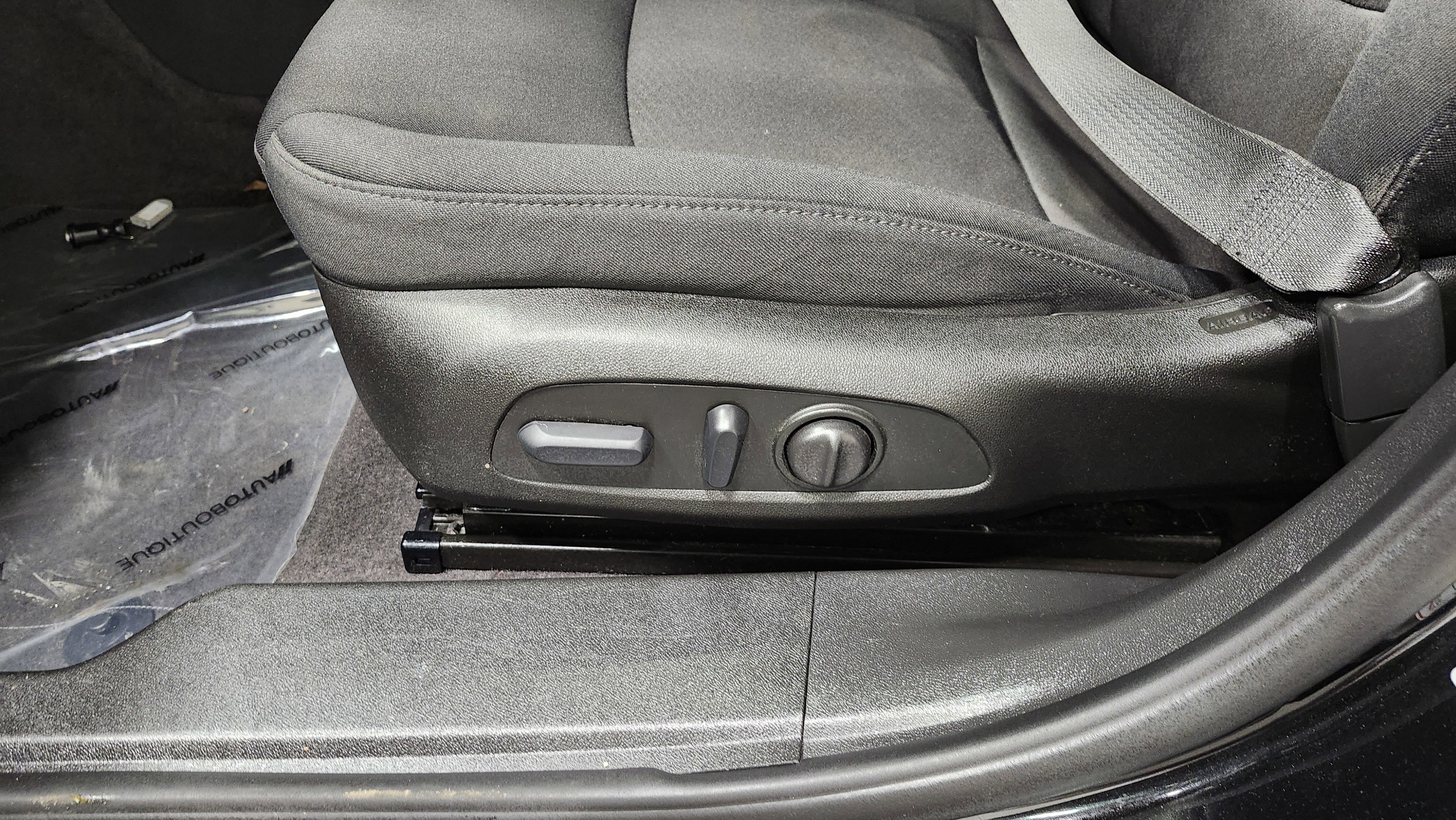 Used 2022 Chevrolet Malibu LT image 23