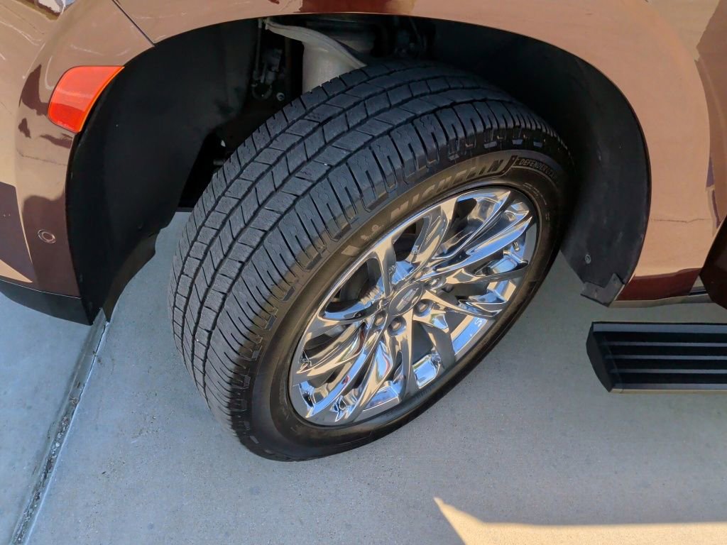 Used 2023 Cadillac Escalade Premium Luxury w/ LPO, Radiant Package image 53