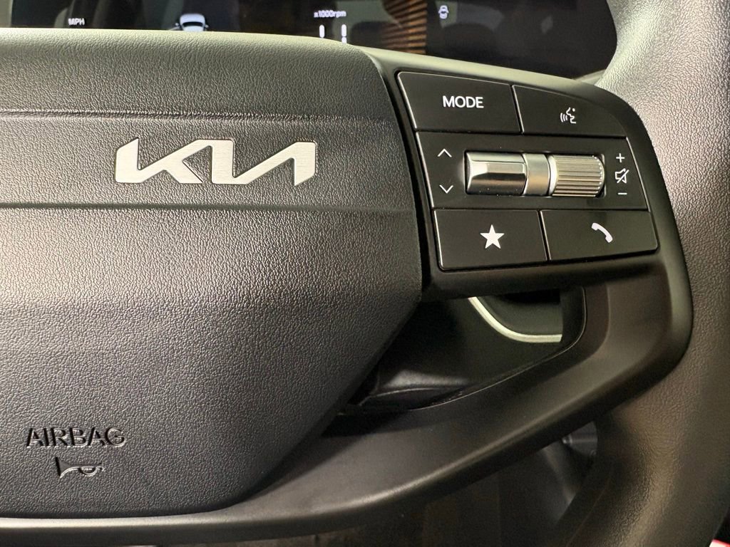 New 2026 Kia K4 LXS image 24