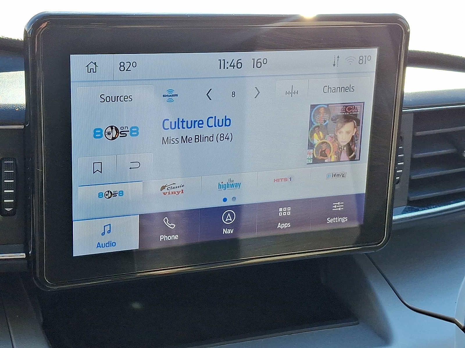 Certified 2022 Ford Explorer XLT w/ Equipment Group 202A image 20