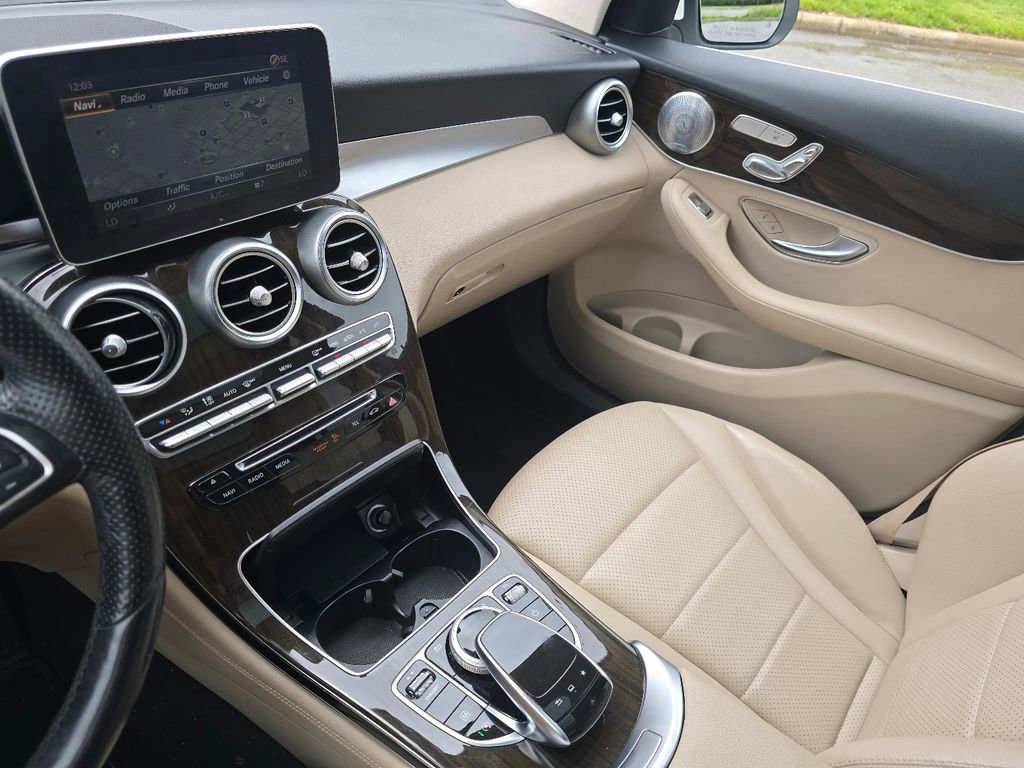 Used 2016 Mercedes-Benz GLC 300 4MATIC image 30