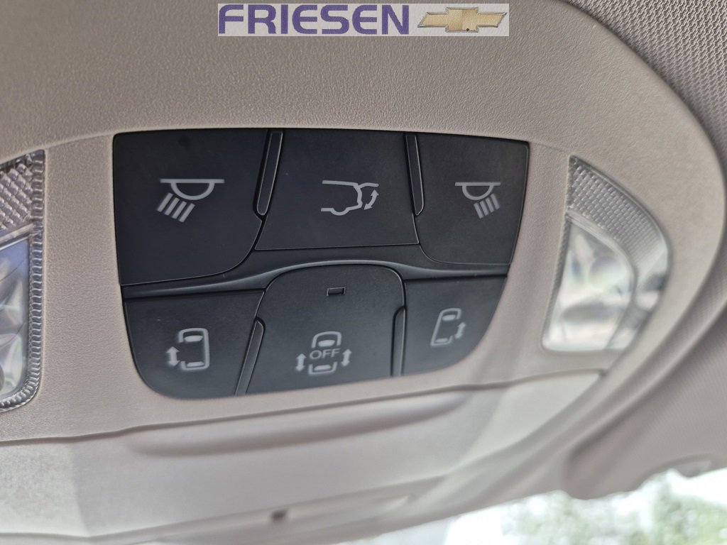 Used 2023 Chrysler Pacifica Touring-L image 19