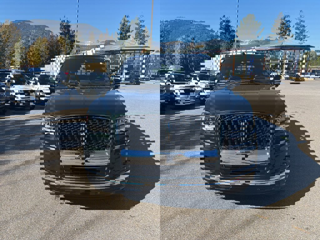 Used 2024 Lincoln Navigator L Black Label image 2