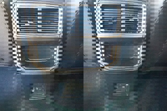 New 2026 Volkswagen Atlas Cross Sport SE image 33