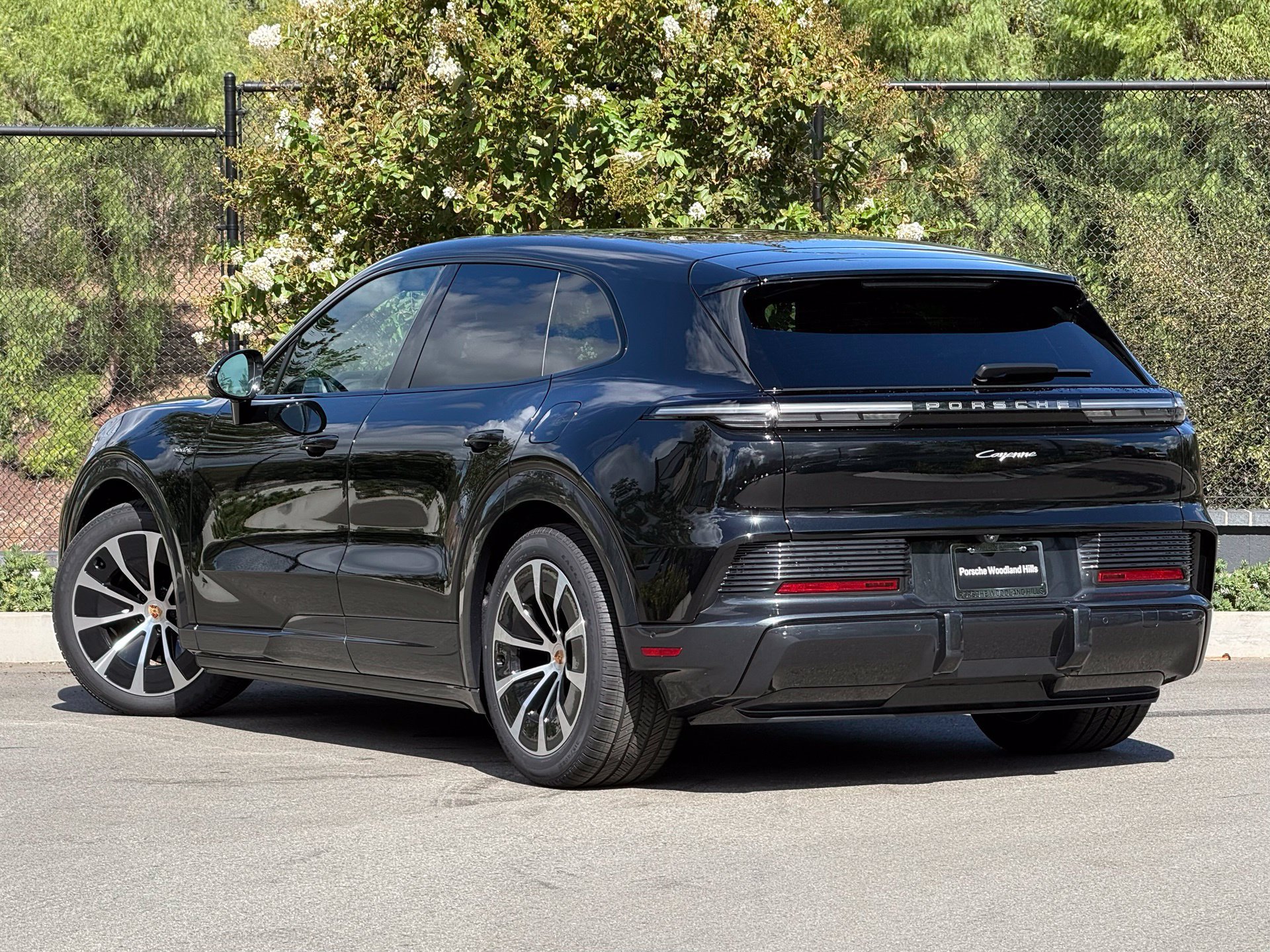 New 2026 Porsche Cayenne Electric AWD/4WD image 3